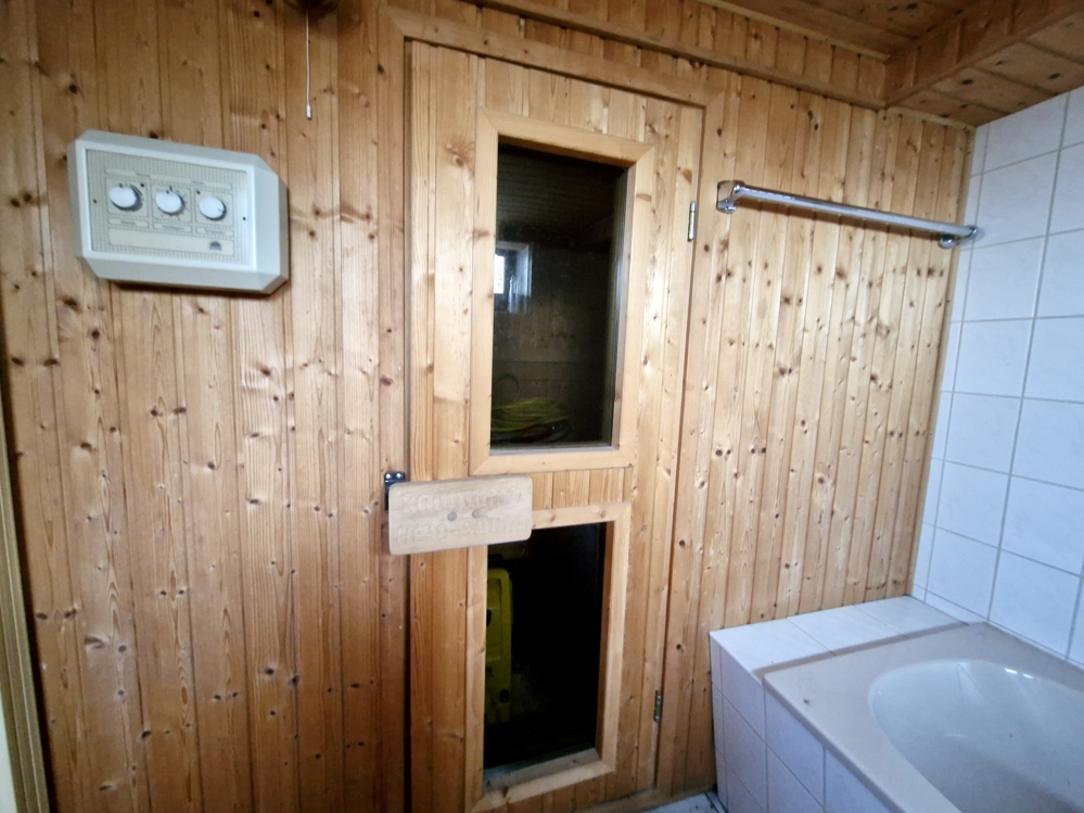 Sauna im Kellergeschoss Sauna im Kellergeschoss