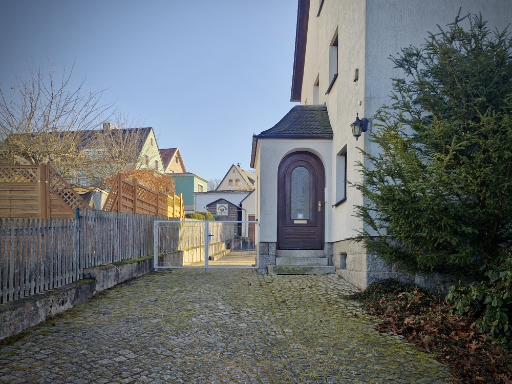 Gepflasterte Hofeinfahrt Gepflasterte Hofeinfahrt
