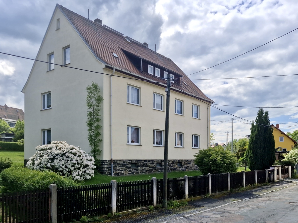 Straßenansicht/Giebelseite Ost Straßenansicht/Giebelseite Ost